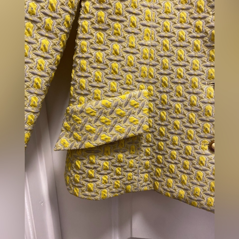 Nan Scott Yellow Textured Blazer with Gold Buttons size M - Picture 3 of 5